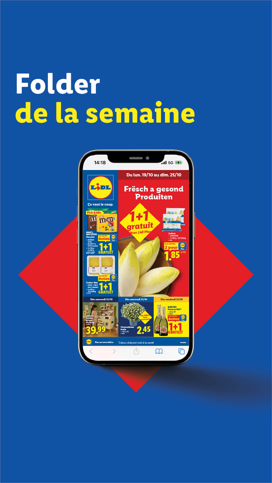 Un smartphone affichant un catalogue de supermarché avec des promotions sur des légumes et des jouets.